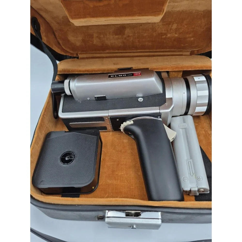 Elmo 104 Super 8 Cinema Film VINTAGE Camera W/Original Hard Camera Case Untested